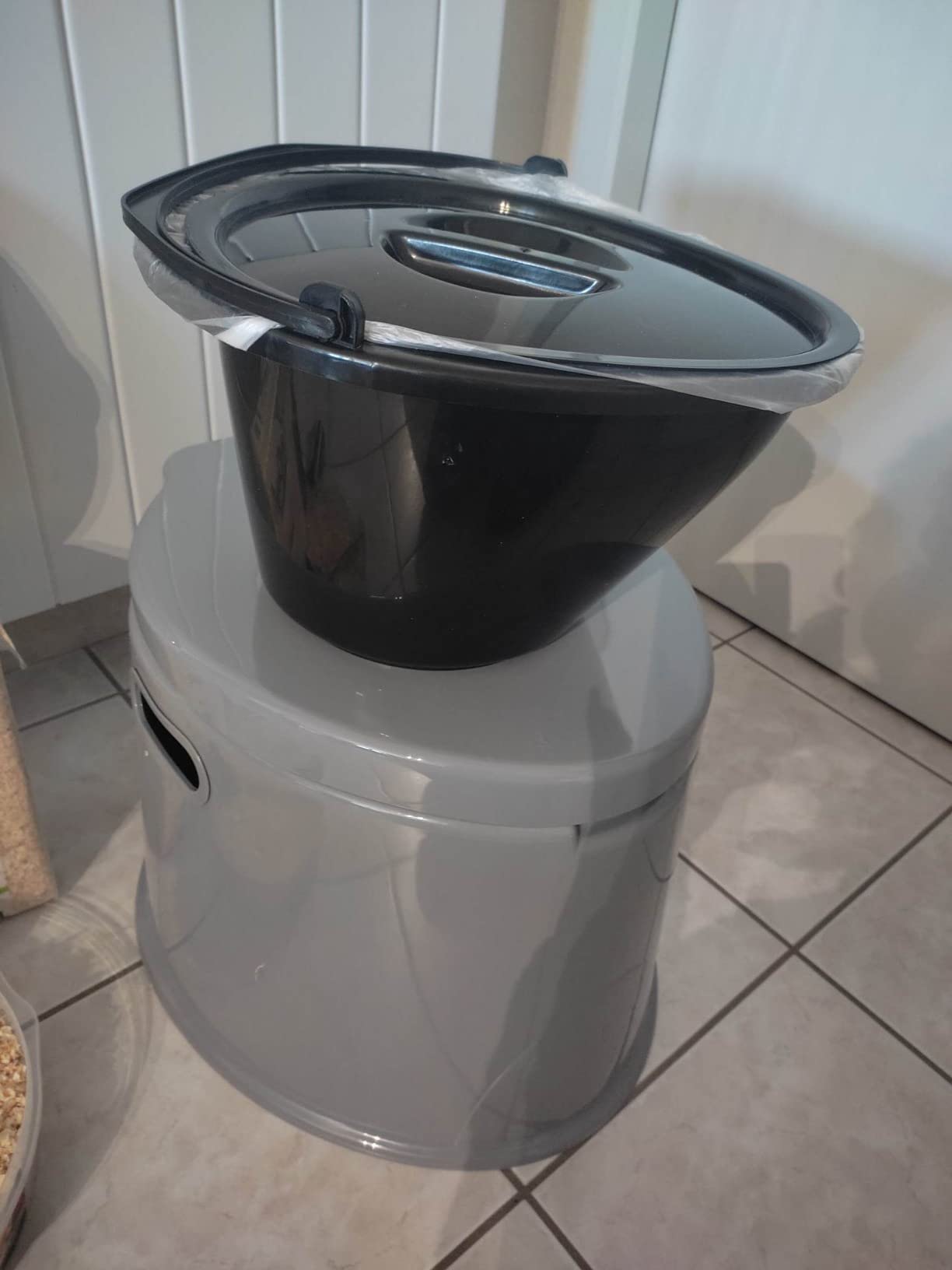 COSTWAY Toilette Sèche Portable Extérieure 5L avec Seau Intérieur