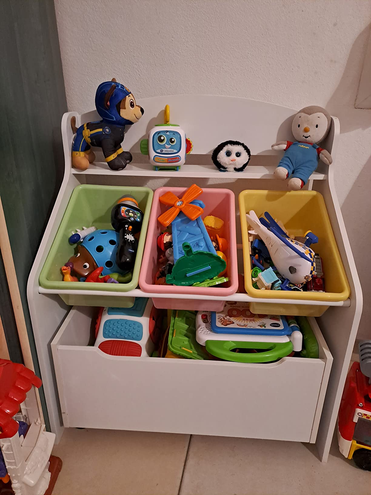 Costway coffre à jouets enfants en bois avec etagère de présentation, boîte  de rangement jouets avec charnière de sécurité, salle de jeux pour fille  garçons, 60 x 30 x 44 cm, blanc - Conforama
